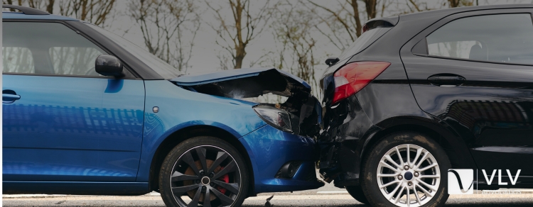 Acidentes de trânsito: o que fazer? 1 imagem representando acidentes de trânsito.