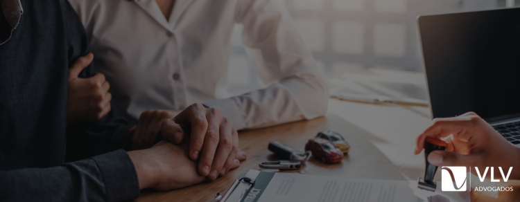 imagem representando comunhão universal de bens. 