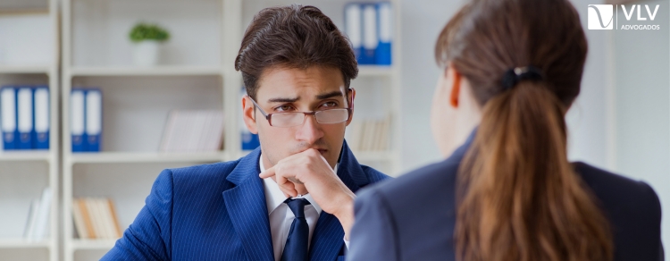 Como fazer para contratar um advogado em Matinhos - PR?