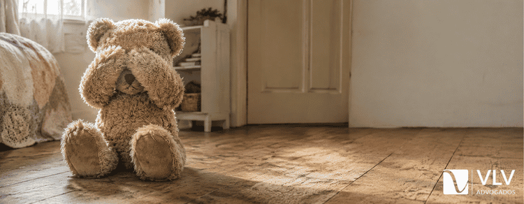 Abuso Sexual na Família: quais os sinais e como denunciar 1 Cenário infantil simbolizando casos de abuso sexual na família