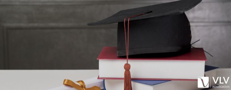 Falso Registro de Classe: Consequências Legais e Casos Reais 1 Falso registro de classe