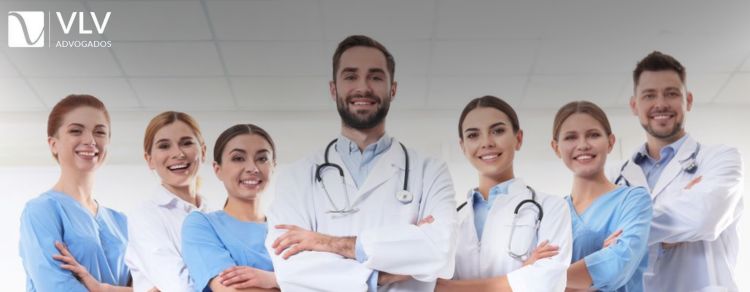 Como um médico deve agir