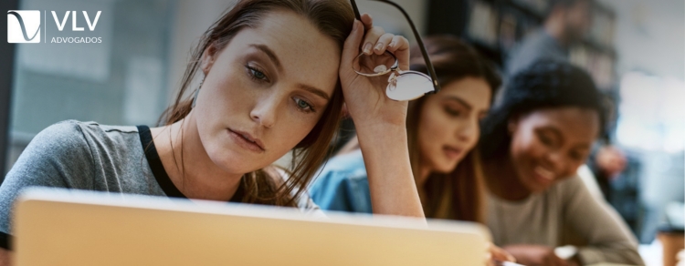 imagem representando desistência de curso