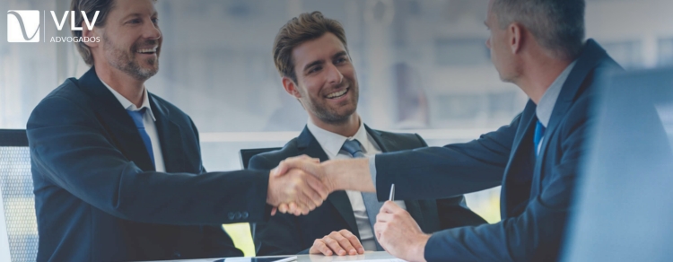Advogado Empresarial: O escudo da sua empresa contra crises!