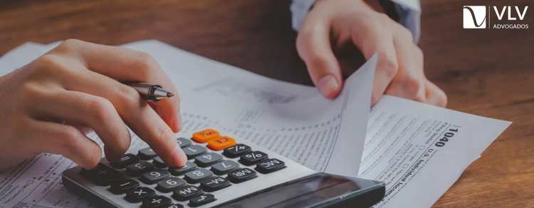 Quando devo cobrar a pensão alimentícia? 1 Imagem representando quando cobrar pensão alimentícia.