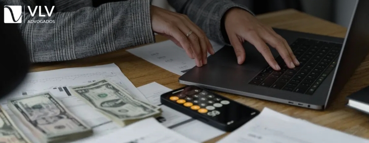 imagem representando advogado financeiro