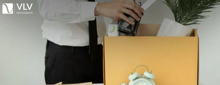 Você não pode ser demitido em dezembro? 1 imagem representando ser demitido em dezembro