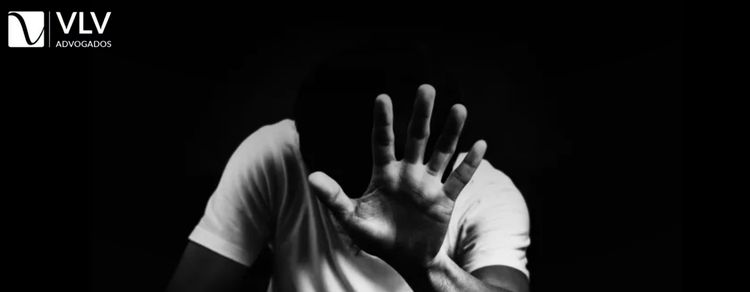 Racismo e falsas acusações: impacto e consequências 