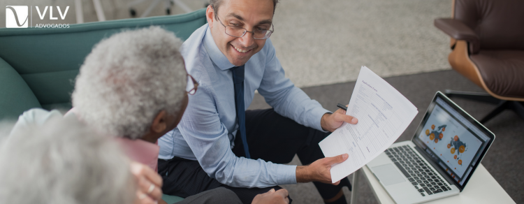 Acompanhamento de advogado em perÃcia do INSS 1 imagem representando advogado acompanhando perÃcia do INSS