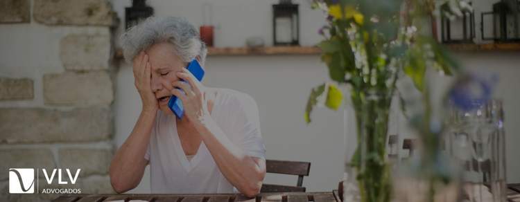 imagem representando pessoa em luto recebendo noticia de comoriência