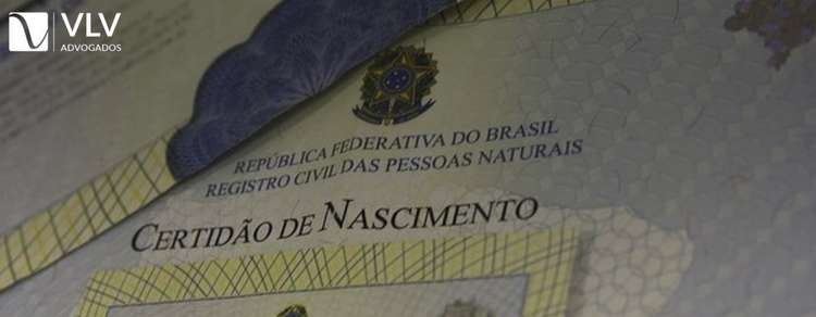 Quero mudar meu nome completo, como faço?