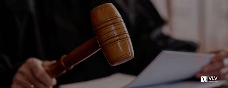 Audiência de instrução e julgamento por tráfico de drogas