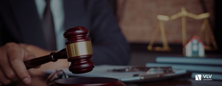 Absolvição sumária: o que é e como funciona? 