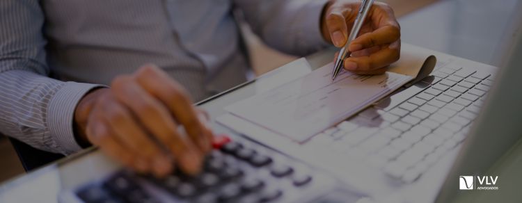 Taxa de juros do cartão de crédito consignado: quais são?