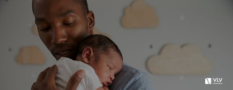 O pai pode receber salário-maternidade? Entenda