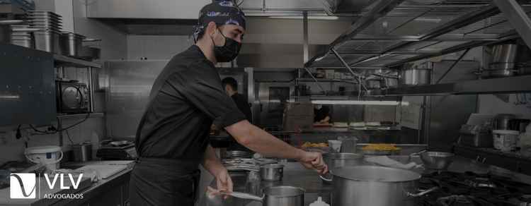 Cozinheiro tem direito a insalubridade ou periculosidade?
