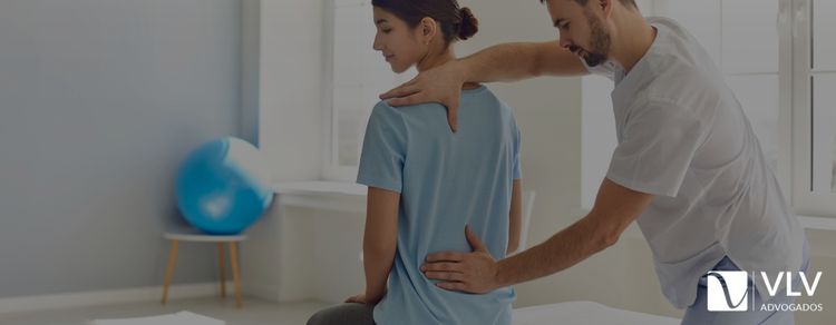 Imagem representando pessoa com osteoporose. 