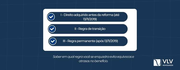 Sim. Por ser uma atividade insalubre, a aeromoça tem regras próprias de aposentadoria.