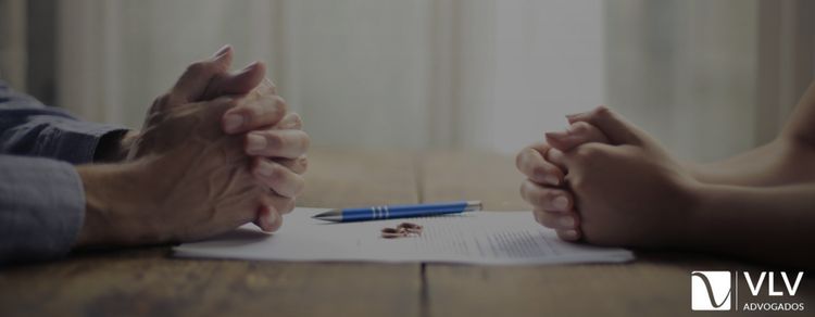 decisão sobre divórcio com filho maior