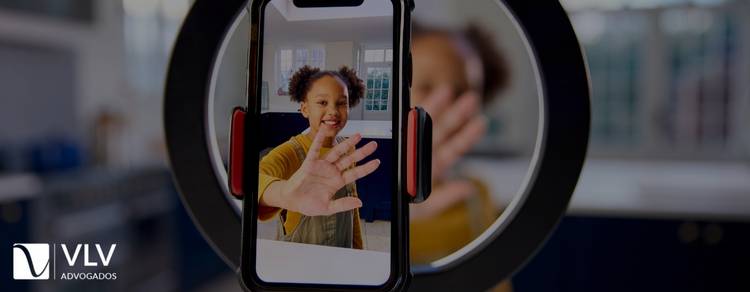 O que é a Lei Felca e quais as consequências para os pais? 1 imagem representando a lei felca