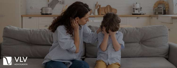 imagem representando falta de ajuda com remedios do filho