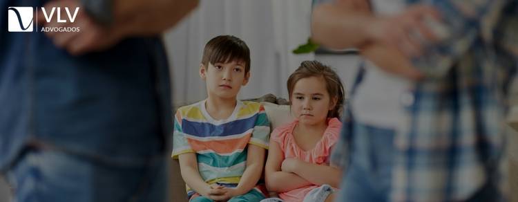 Homologação do Ministério Público no divórcio com filhos 1 Imagem representando divórcio com filhos.