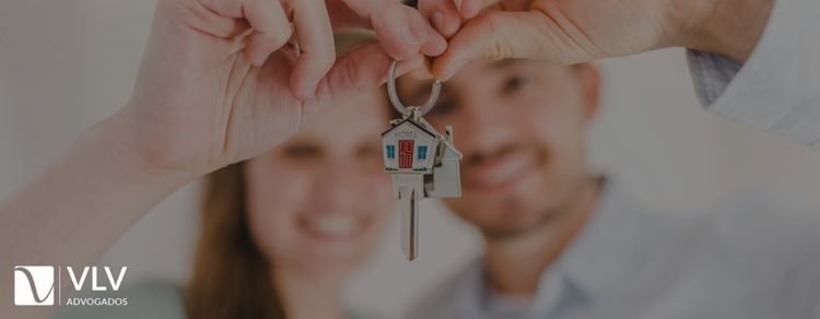 Imagem representando comprar imóvel antes do casamento.