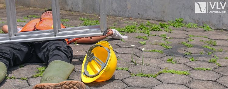 Técnico morre em acidente de trabalho após queda durante instalação de ar-condicionado em Dourados 1 Imagem representando acidente de trabalho.