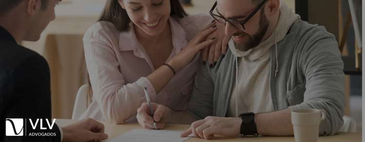 Contrato de namoro é válido? Tire suas dúvidas! 1 Imagem representando contrato de namoro.