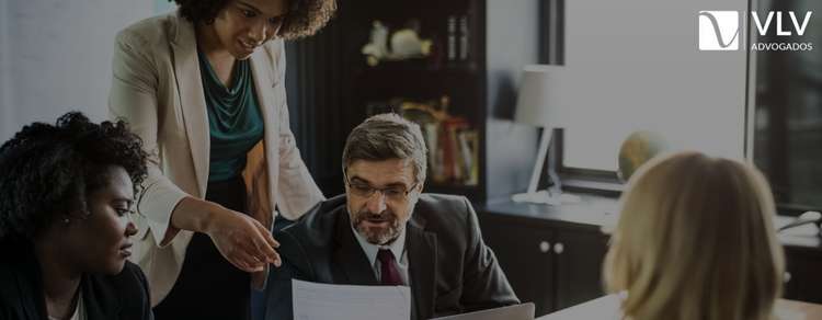 Os herdeiros podem contestar testamento? 1 Imagem representando herdeiros.