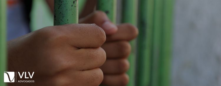 O impacto psicológico da prisão preventiva injusta 1 Imagem representando prisão preventiva.