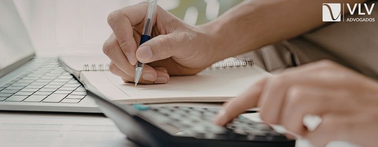 Calcular rescisão sem carteira assinada pode evitar perdas financeiras 1 Imagem representando rescisão sem carteira assinada.