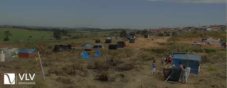 Invadiram meu terreno, o que eu faço? 1 Imagem represnetando invadiram meu terreno.