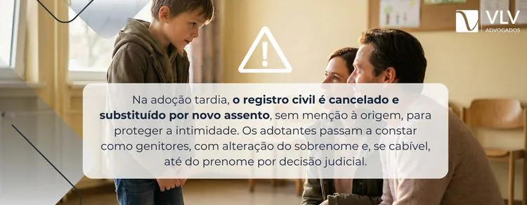 Retificação de registro por adoção tardia: como funciona? 2 imagem explicando se é possível incluir novo sobrenome na retificação por adoção tardia