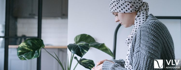 moça com câncer sem acesso a benefícios por falta de informação