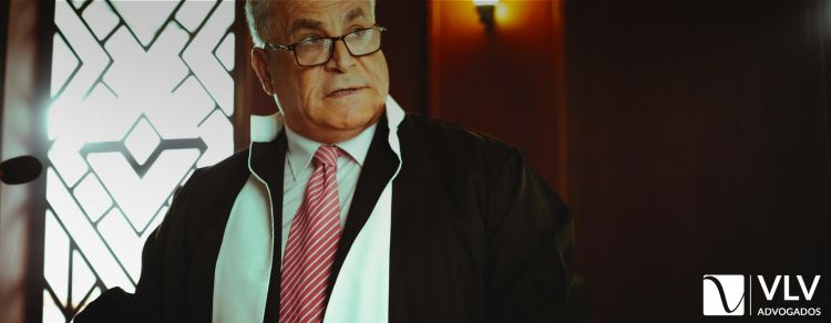 imagem de juiz aposentado por aposentadoria compulsória