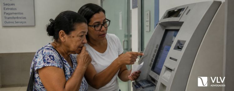 Empréstimo de analfabeto feito em caixa eletrônico é anulado pelo STJ 1 imagem representando empréstimo de analfabeto em caixa eletrônico