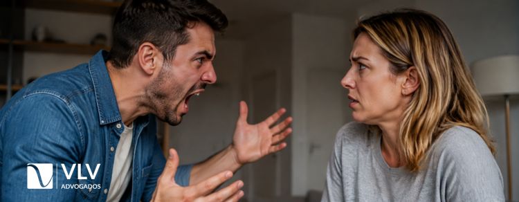 Crime de misoginia: entenda o PL 896/23 e seus direitos hoje 1 imagem representando homem cometendo misoginia