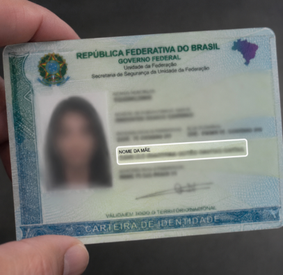 imagem representando identidade com nome da mãe destacado