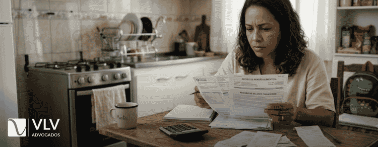 O reajuste do salário mínimo impacta a pensão alimentícia?