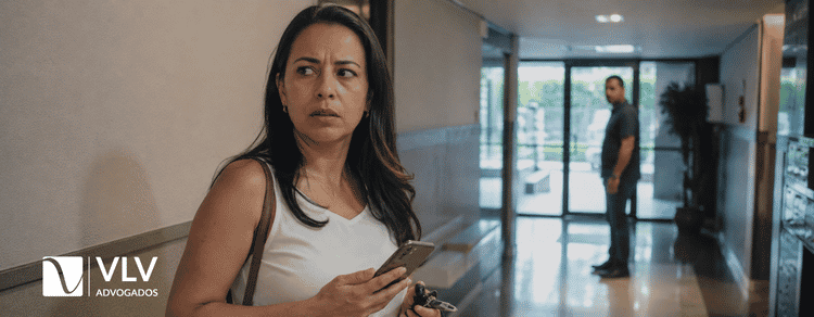 Posso pedir medida protetiva contra vizinho, colega de trabalho ou conhecido? 1 imagem representando mulher sendo perseguida