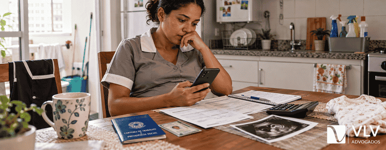 Auxílio-maternidade para doméstica: como pedir? 1 Auxílio-maternidade para doméstica
