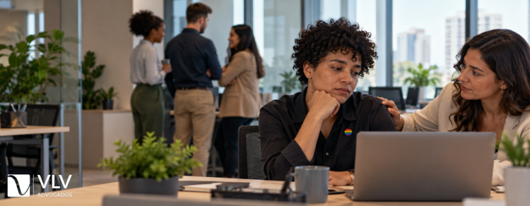 Homofobia no trabalho: o que fazer e como provar o assédio 2 imagem representando pessoa que sofreu homofobia no trabalho